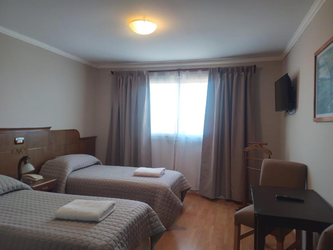 Hotel Picos Del Sur El Calafate Exteriör bild