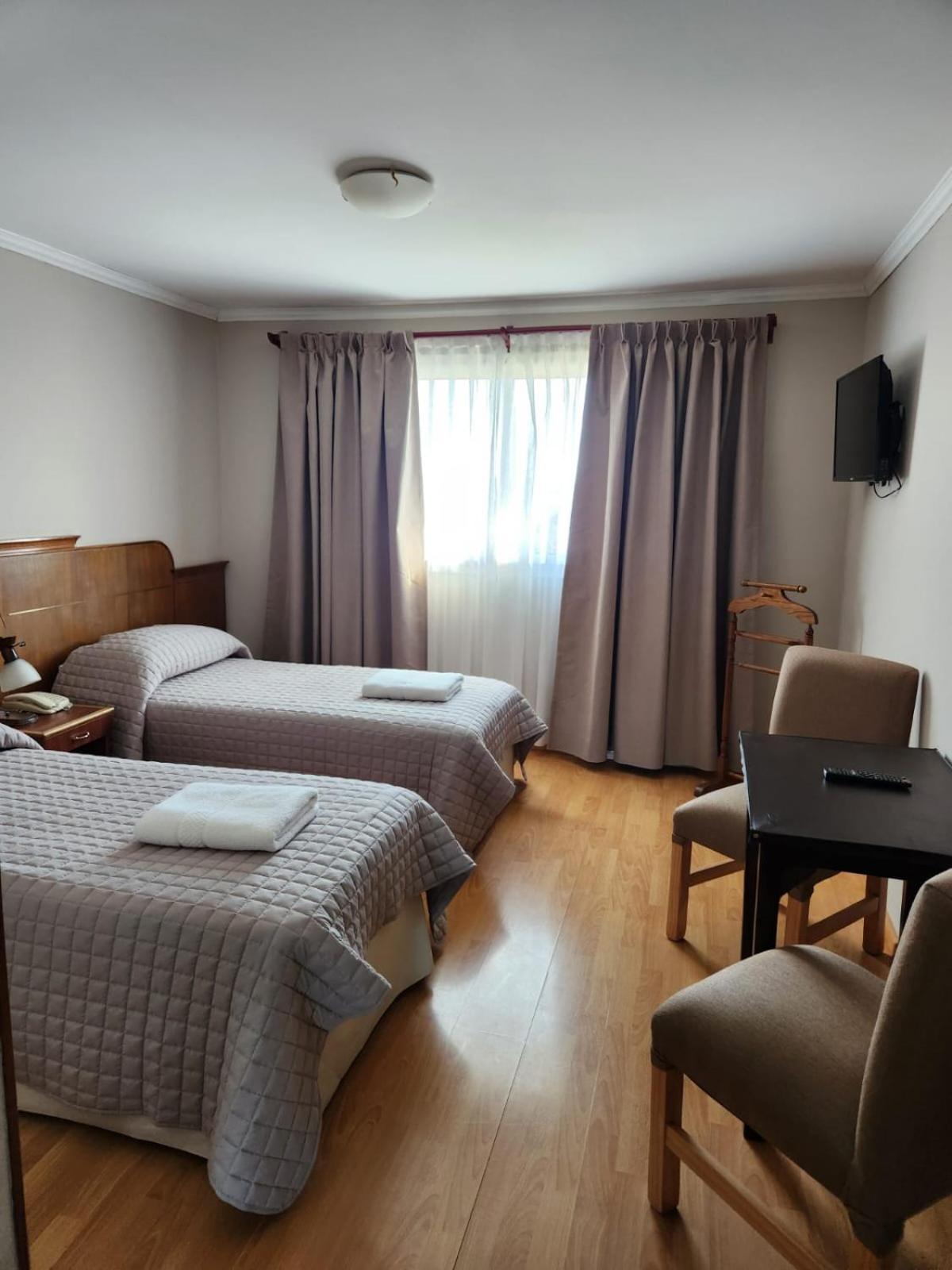 Hotel Picos Del Sur El Calafate Exteriör bild
