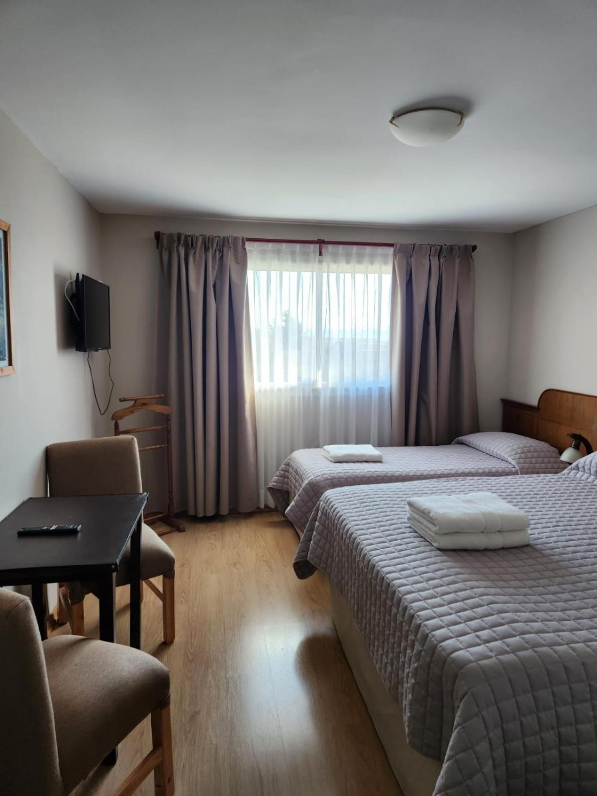 Hotel Picos Del Sur El Calafate Exteriör bild